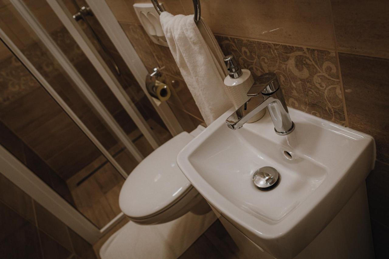 Dozsa Apartman Сегед Экстерьер фото