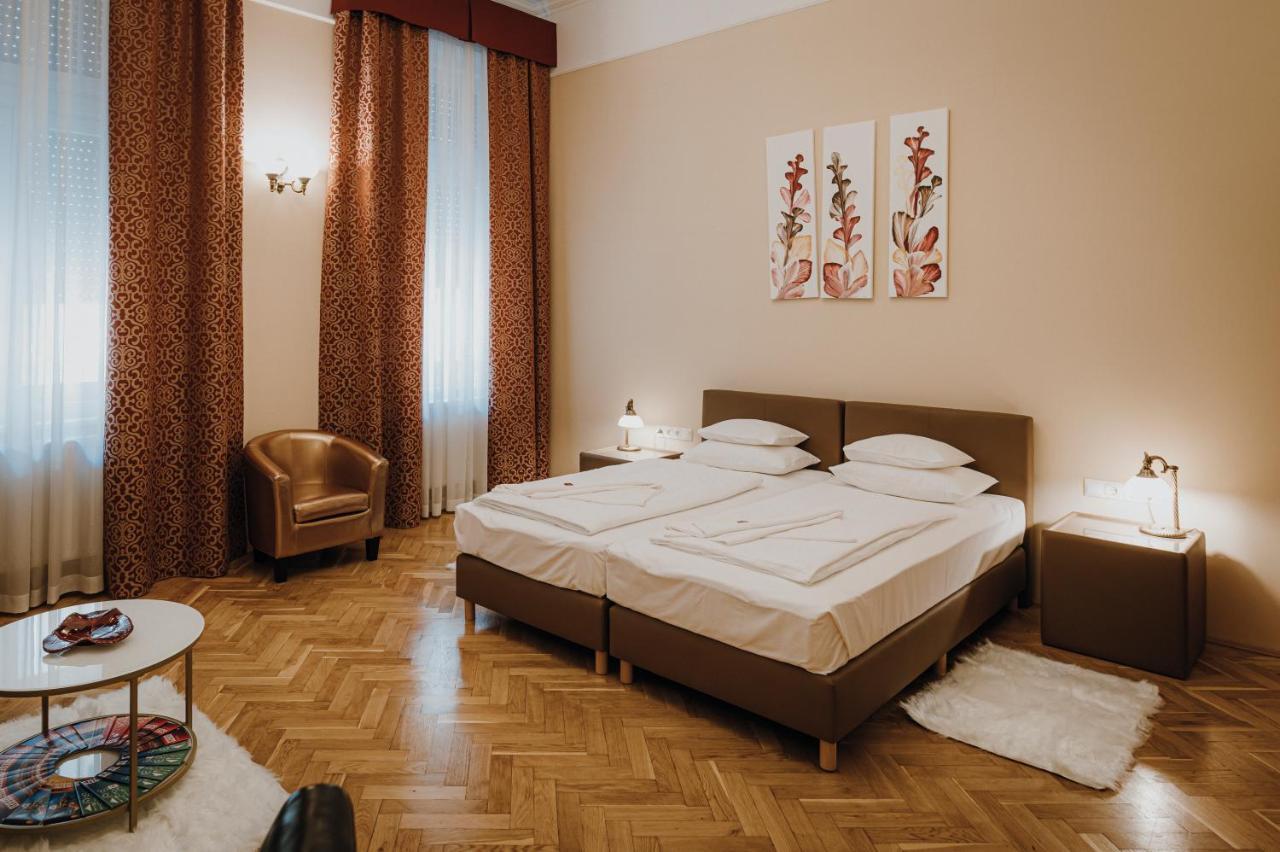 Dozsa Apartman Сегед Экстерьер фото