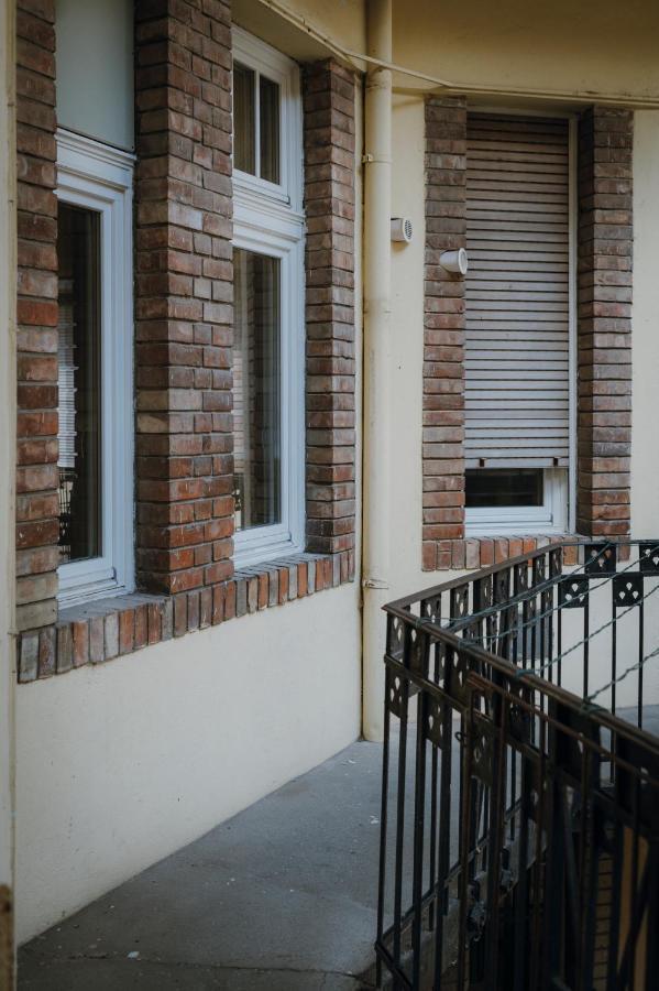 Dozsa Apartman Сегед Экстерьер фото