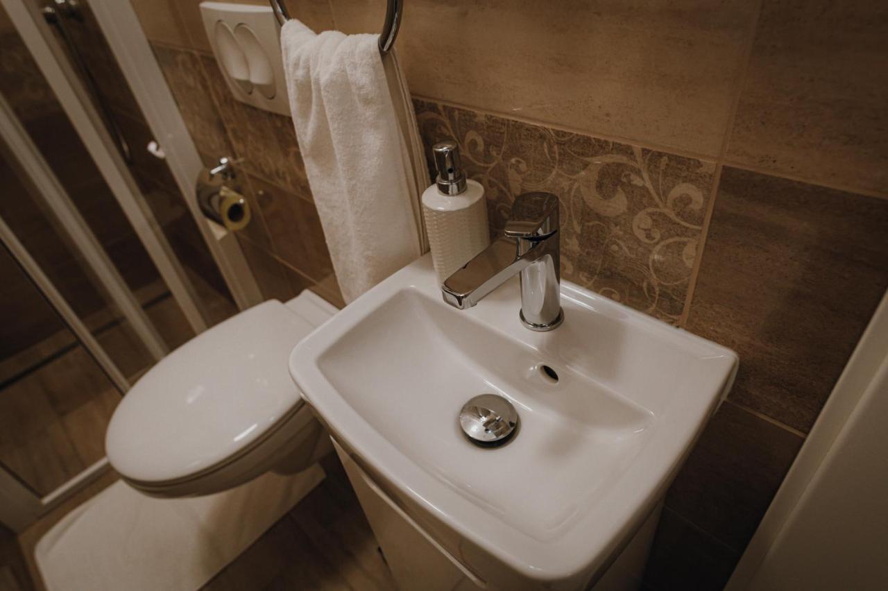 Dozsa Apartman Сегед Экстерьер фото